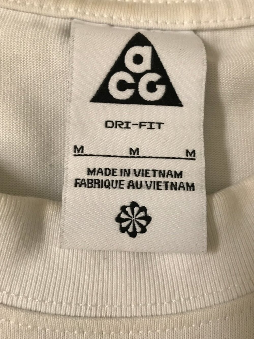 NIKE ACG MENS WHITE CREW NECK T SHIRT SHORT SLEEVES THICK JERSEY MENS MEDIUM - Picture 6 of 8